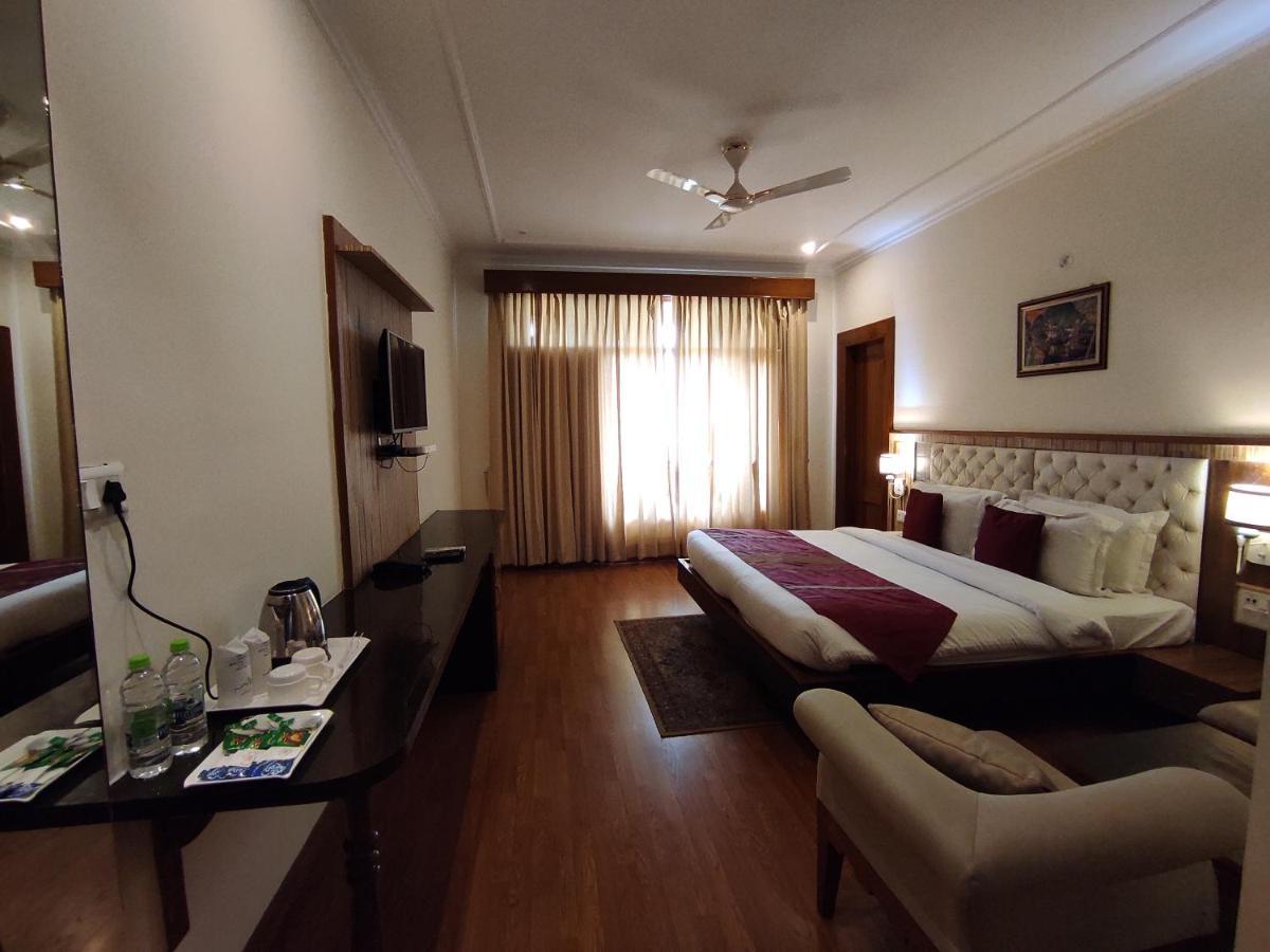 Aaroham The Watergate Hotel บีมตาล ภายนอก รูปภาพ